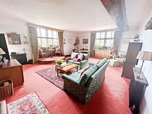 Lounge- click for photo gallery